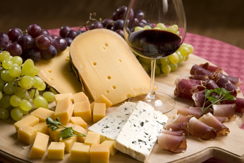 Cheese and meats are a few foods that require cold storage. 
