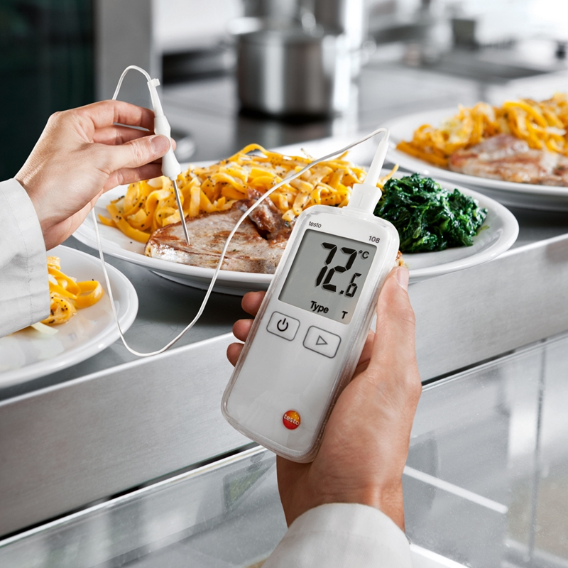 The testo 108-2 is ideal for any setting in the food sector.