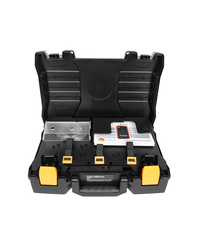 The testo DiSCmini is easy to transport and use.